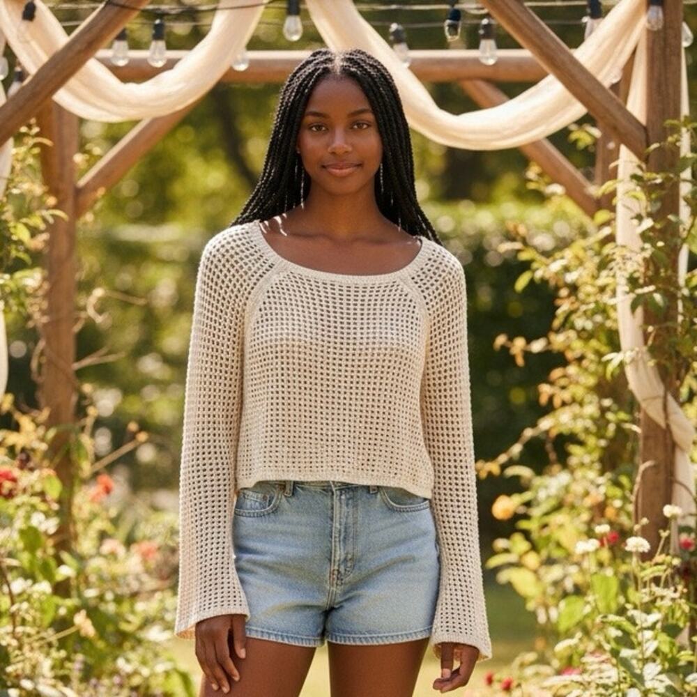 Old Navy Cream Open Knit Scoop Neck Bell Sleeves Cropped Size Large Crocheted